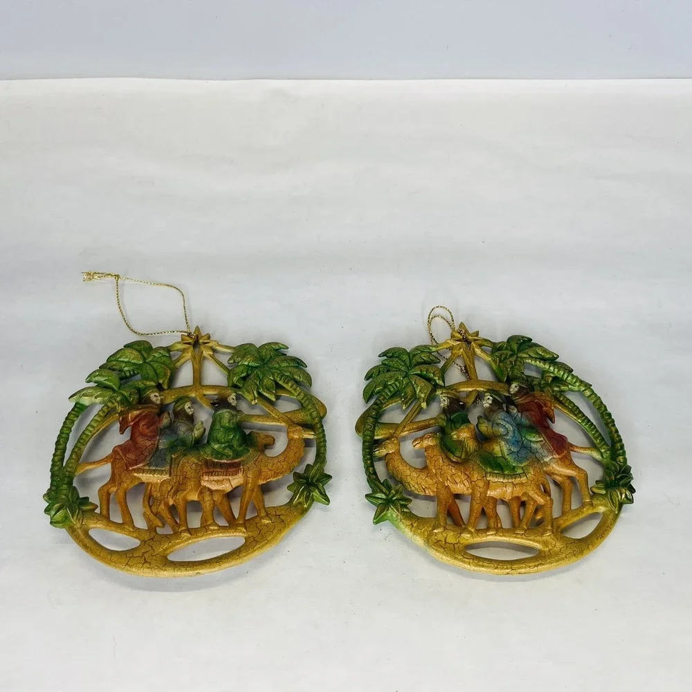 2VTG Christmas Hard Plastic Ornament 3 Wise Men Kings Nativity Palm Trees Camels